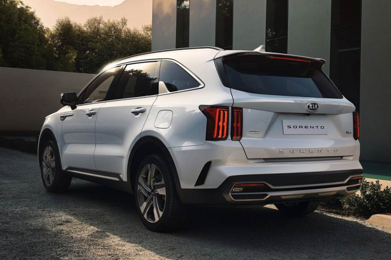 Модный и богато оснащенный Kia Sorento 2021: встречайте модель четвертой генерации