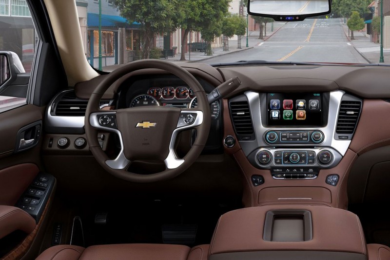 Внедорожник Chevrolet Tahoe 4 поколения: заокеанский богатырь