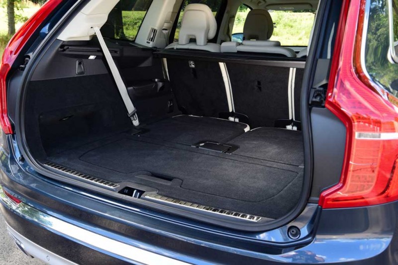 Volvo XC90 2021: комплектации и цены, фото в новом кузове, отзывы владельцев