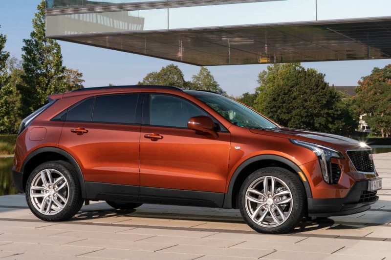 Новый Cadillac XT4 2021: младший кроссовер в линейке
