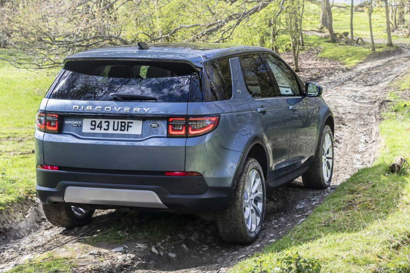 Land Rover Discovery Sport 2021: родственник Эвока
