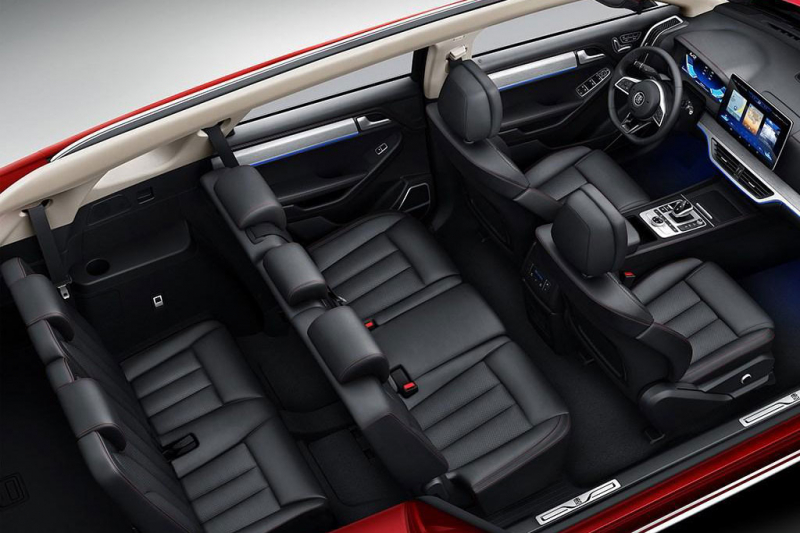 Новый BYD Tang получил большой поворотный дисплей