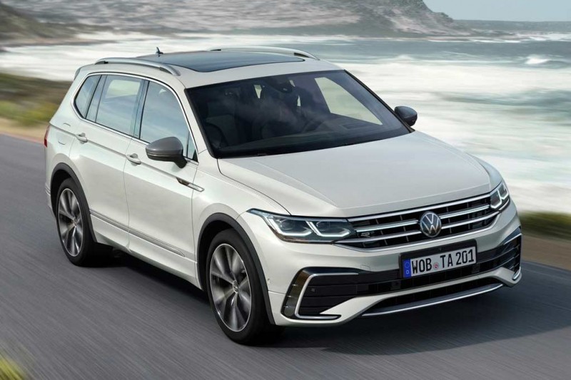 Удлиненный Volkswagen Tiguan Allspace 2021 обновили вслед за обычным Тигуаном