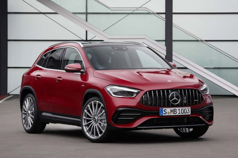 Mercedes-AMG GLA 35 4MATIC: подогретая версия нового ГЛА