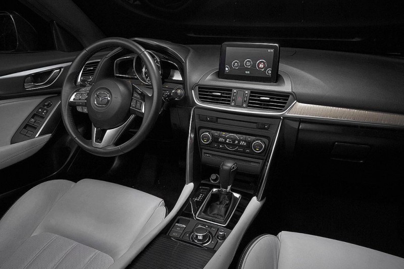 Mazda CX-4 дебютировала на автосалоне в Пекине 2016