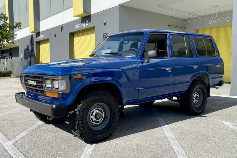 Land Cruiser FJ62 с пробегом 322 000 км ушел с молотка почти за 2 млн рублей