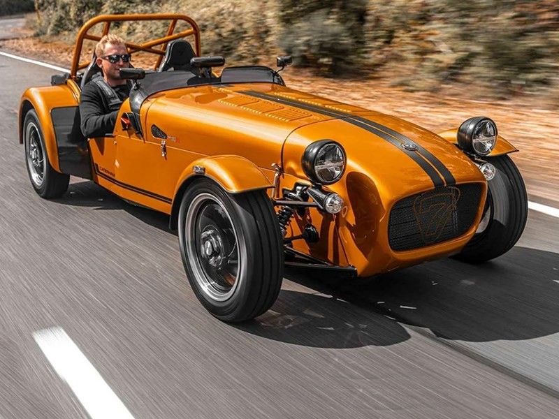 В Caterham показали свой самый дешевый спорткар