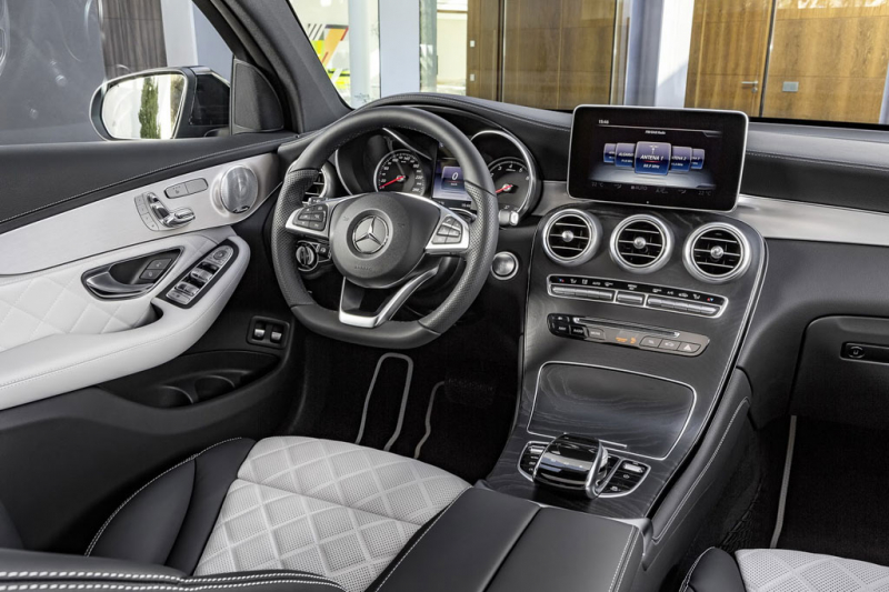 В Нью-Йорке презентовали Mercedes-Benz GLC Coupe
