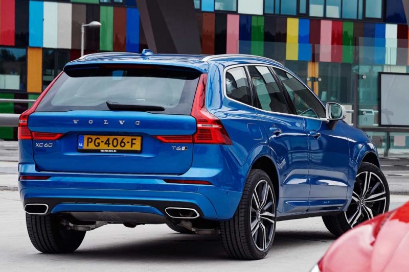 Volvo XC60 2021: комплектации и цены, фото новой модели, отзывы владельцев