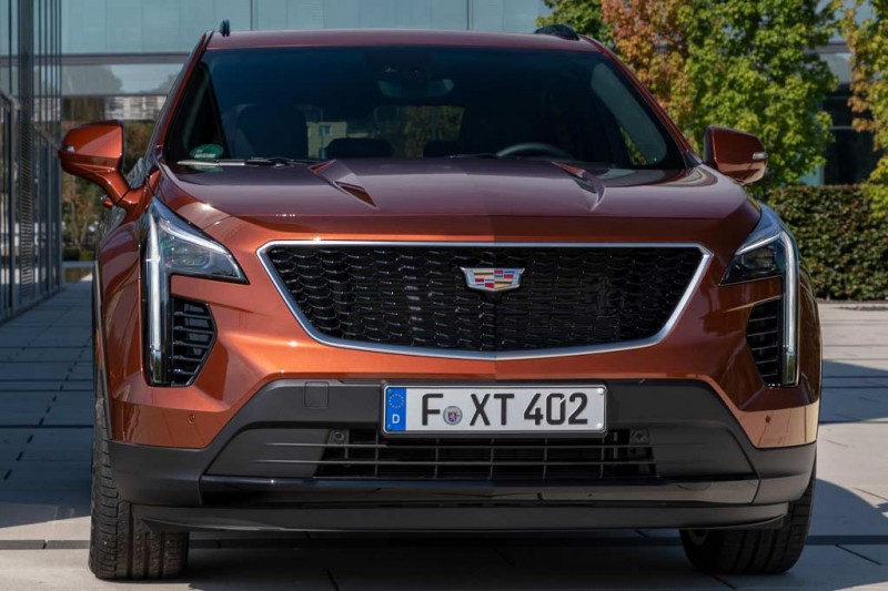 Новый Cadillac XT4 2021: младший кроссовер в линейке