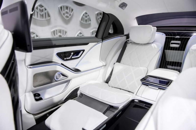 Mercedes-Maybach S-Class 2021 в новом кузове Z223: планка поднята еще выше