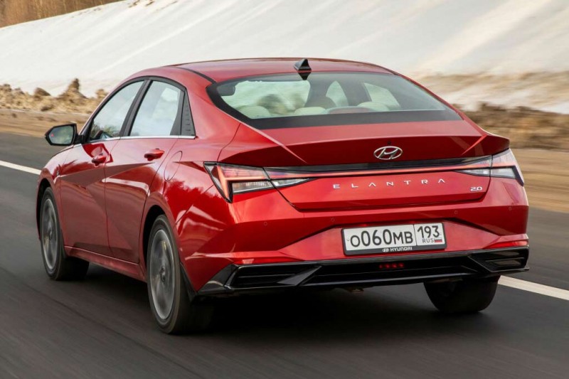 Стоит ли покупать новый Hyundai Elantra 2021: все минусы, отзывы владельцев