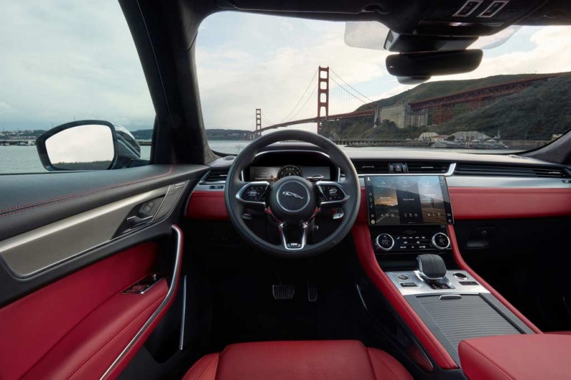 Новый Jaguar F-Pace 2021 получил шикарный салон: что еще интересного?