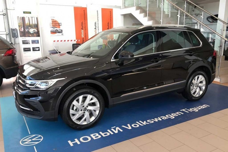 Volkswagen Tiguan 2021 года: считаем изменения обновленного кроссовера