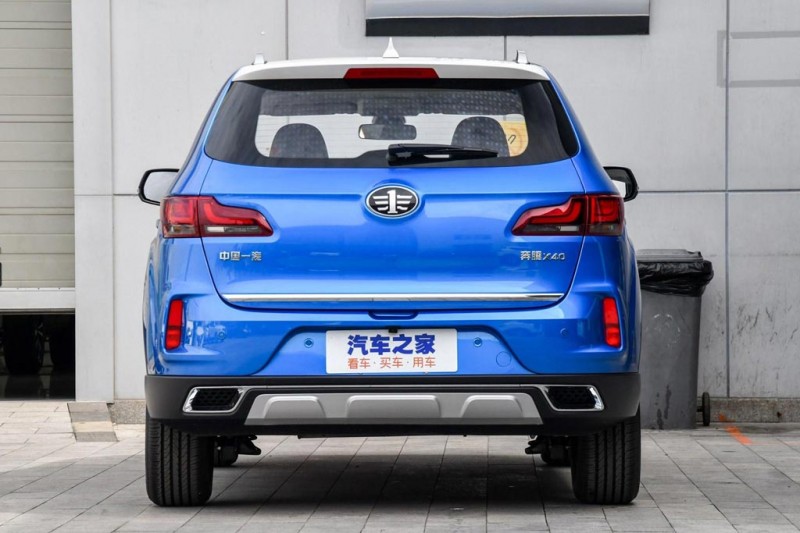 FAW Besturn X40: компактный паркетник из Поднебесной