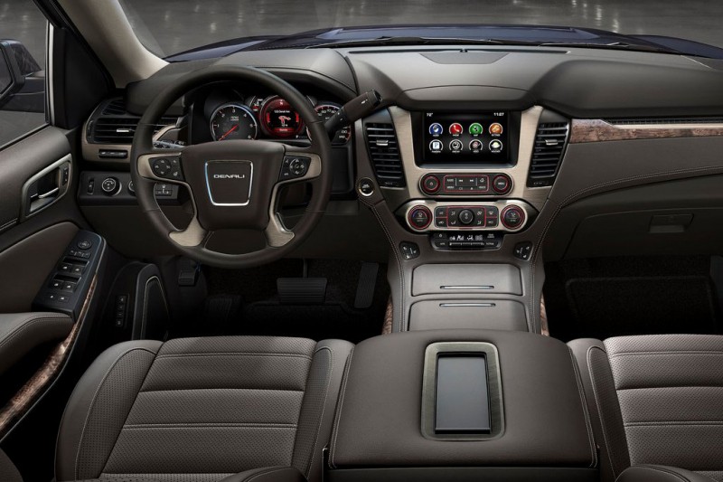 Внедорожник Chevrolet Tahoe 4 поколения: заокеанский богатырь