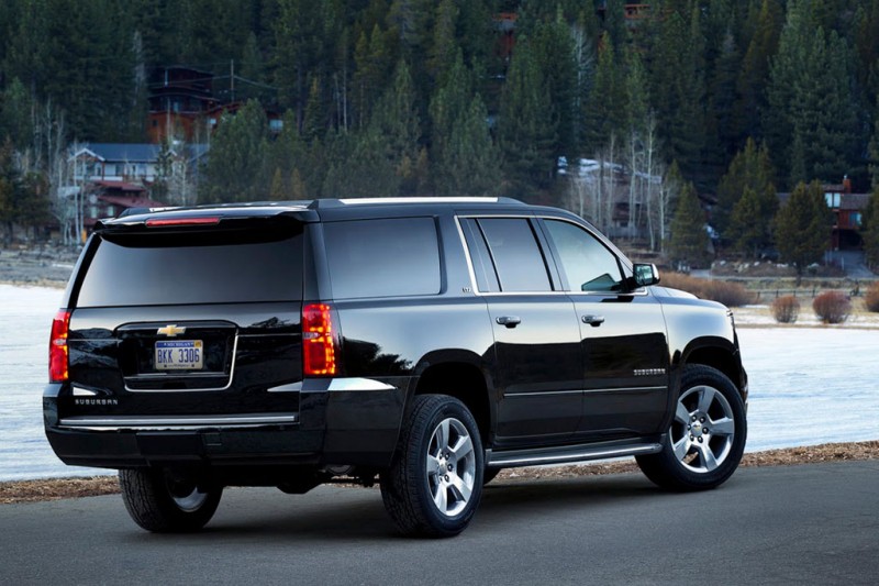 Внедорожник Chevrolet Tahoe 4 поколения: заокеанский богатырь