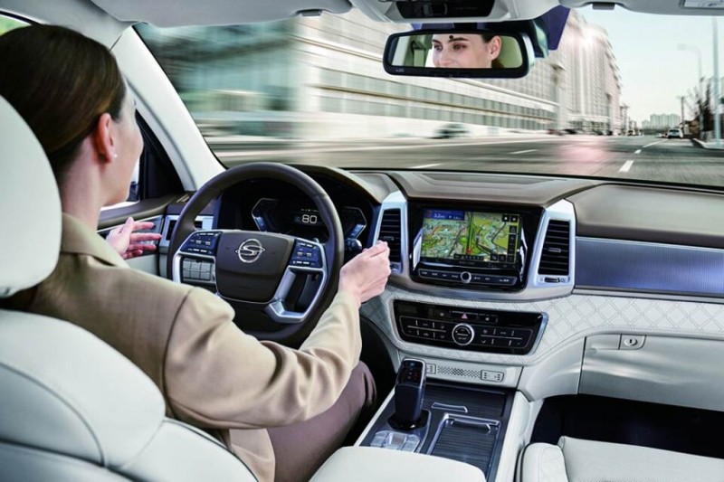 Новый SsangYong Rexton 2021 получил массивную решетку радиатора 2 Новый SsangYong Rexton 2021 получил массивную решетку радиатора