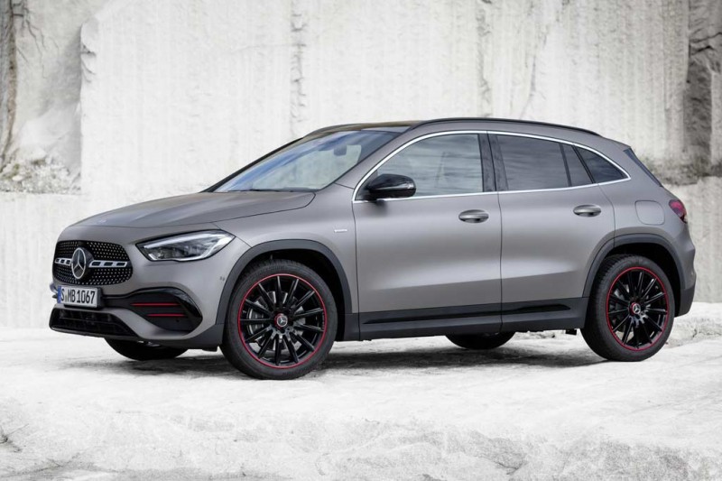 Новый кроссовер Мерседес GLA 2021: представлена модель второго поколения