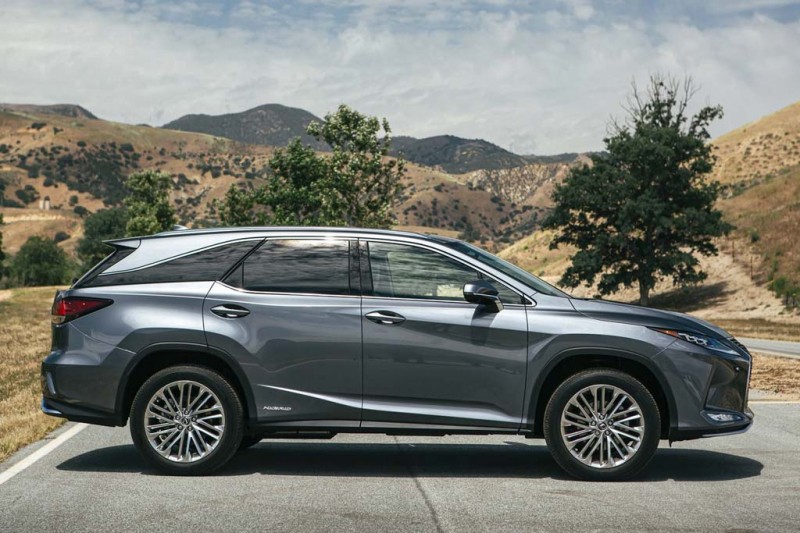 Кроссовер Lexus RX получил 7-местную версию L