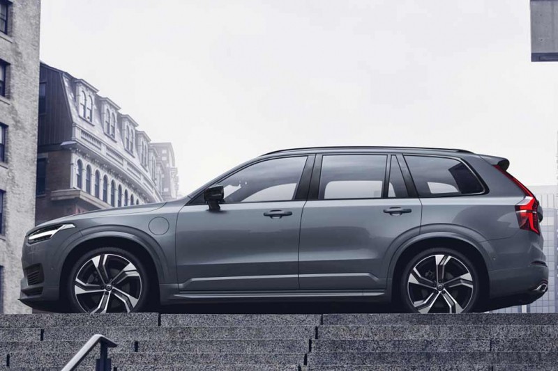 Volvo XC90 2021: комплектации и цены, фото в новом кузове, отзывы владельцев