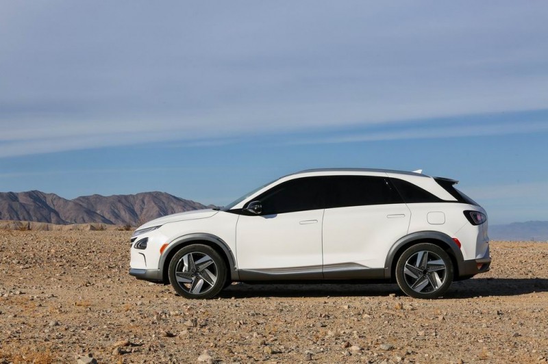 Новый водородный кроссовер Hyundai получил название NEXO