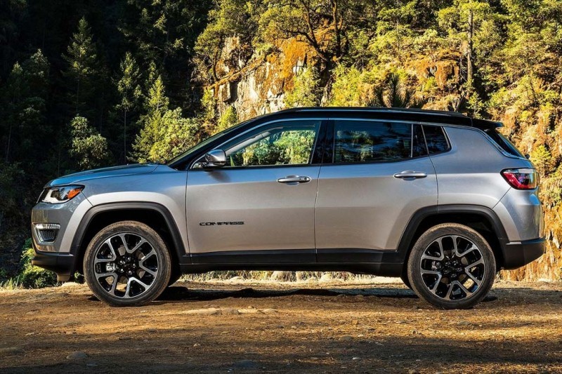 Jeep Compass 2021: компактный вседорожик