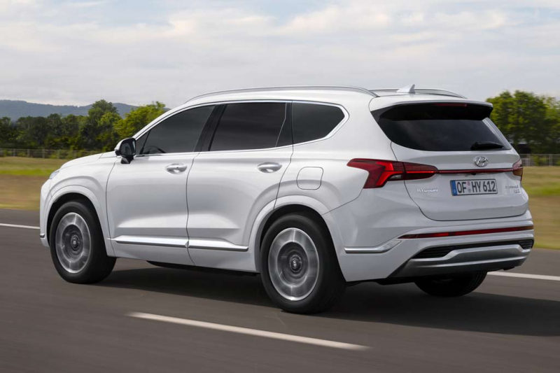 Hyundai Santa Fe 2021 года: плановый рестайлинг и переезд на новую платформу