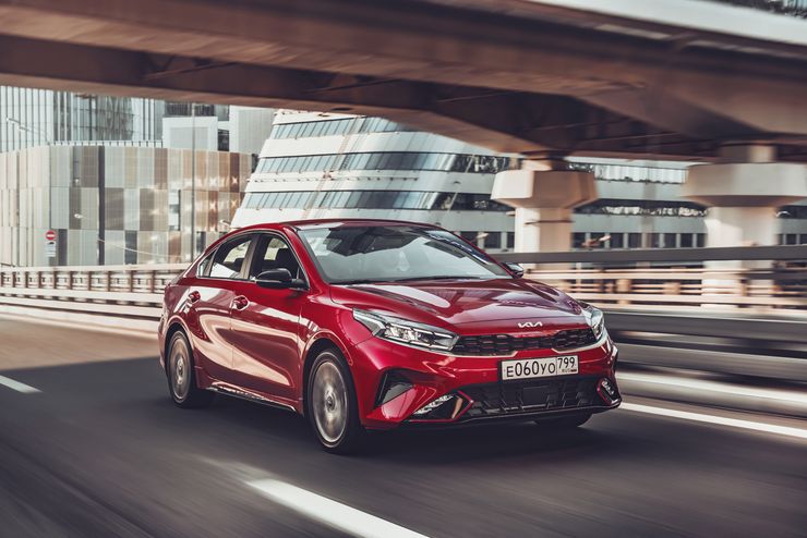 Выше нос: первый тест-драйв обновленного Kia Cerato 5 Выше нос: первый тест-драйв обновленного Kia Cerato