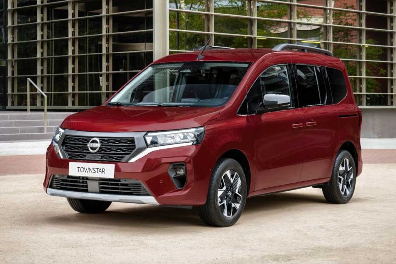 Nissan Townstar 2022: японский «каблучок» на базе нового Renault Kangoo