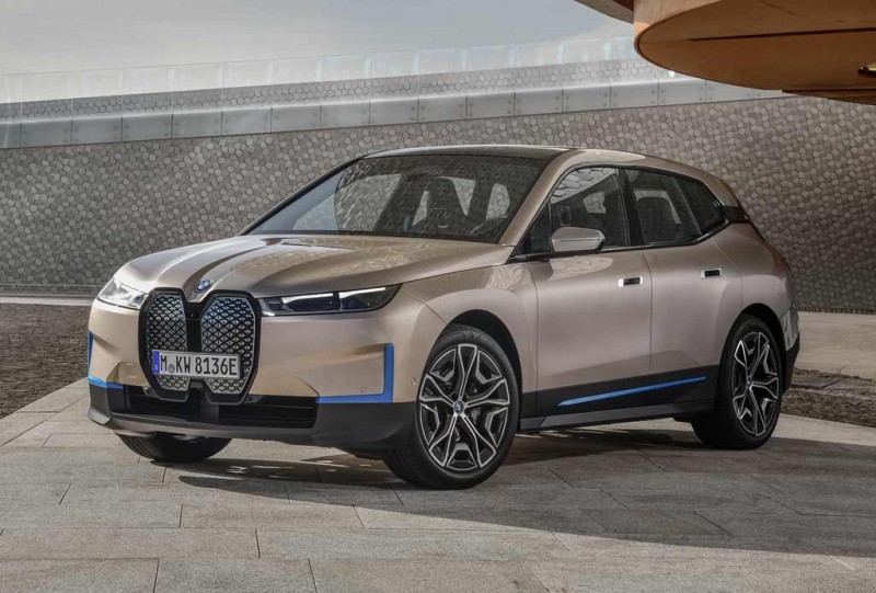 Берегись, Тесла: баварцы презентовали электрический BMW iX