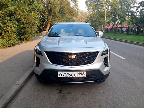 Почему Cadillac XT4 не похож на другие Cadillac? Он обыграл BMW по управляемости и комфорту!