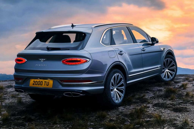 Новый Bentley Bentayga 2021 года получил задние фонари в стиле Континенталь GT