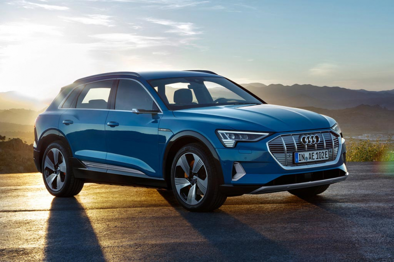 Audi e-tron 2021: первый электрический кроссовер Ауди