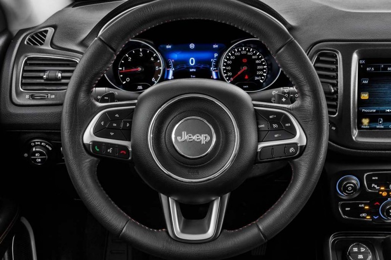 Jeep Compass 2021: компактный вседорожик