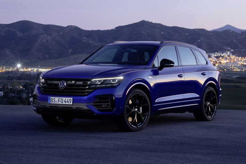 Представлен мощный Volkswagen Touareg R с гибридной установкой и богатым оснащением