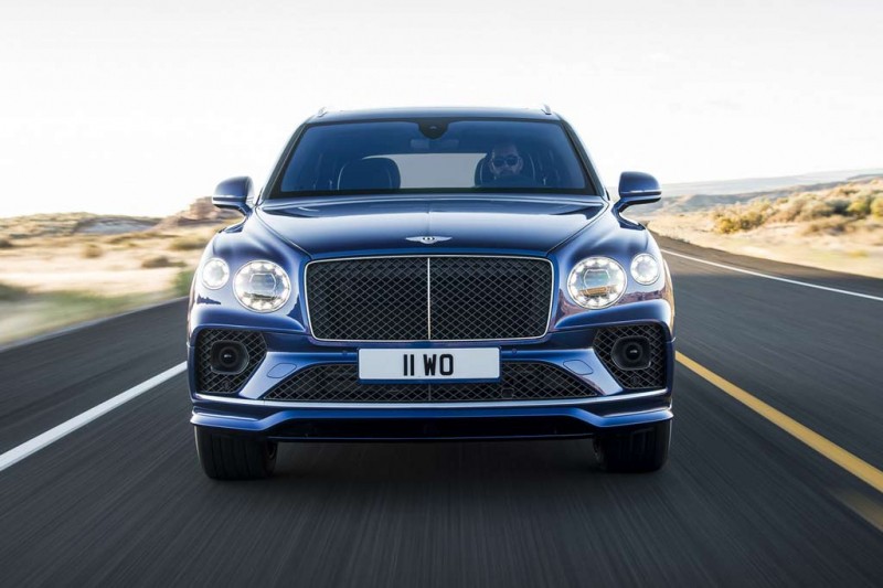 Bentley Bentayga Speed 2021: британцы обновили свой самый быстрый внедорожник