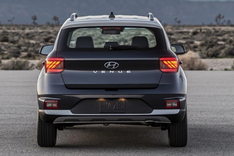 Hyundai Venue: новый паркетник компактнее Креты