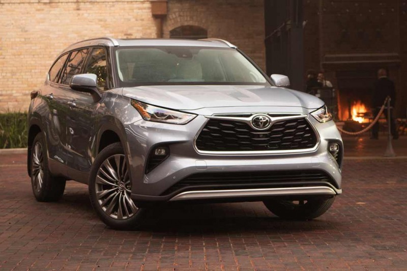 Новый Toyota Highlander 2021: кроссовер четвертого поколения