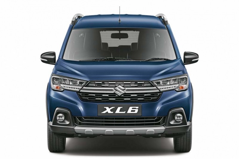 Suzuki XL6: шестиместный паркетник для рынка Индии