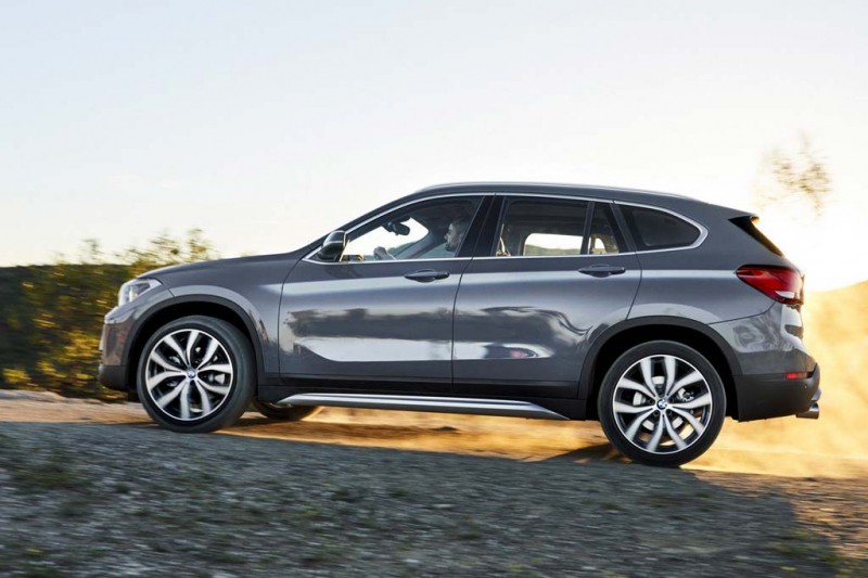 Баварцы представили кроссовер BMW X1 в новом кузове F48