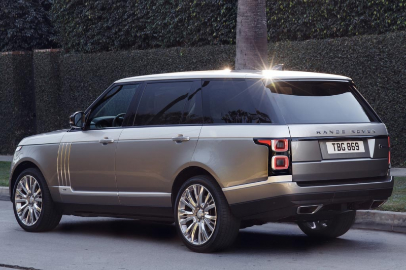 Роскошный Range Rover SVAutobiography от подраздления SVO