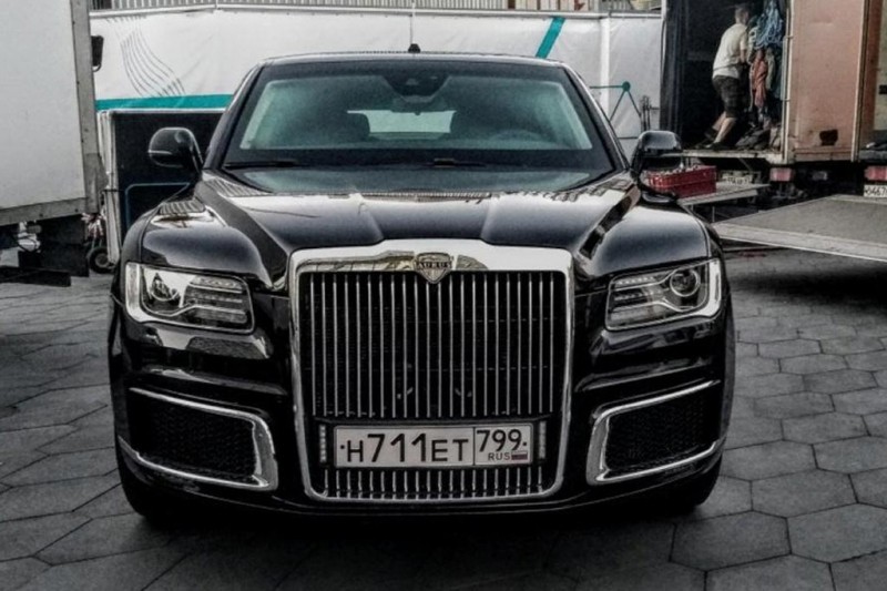 Aurus Senat S600: представительский седан за ₽18 млн.