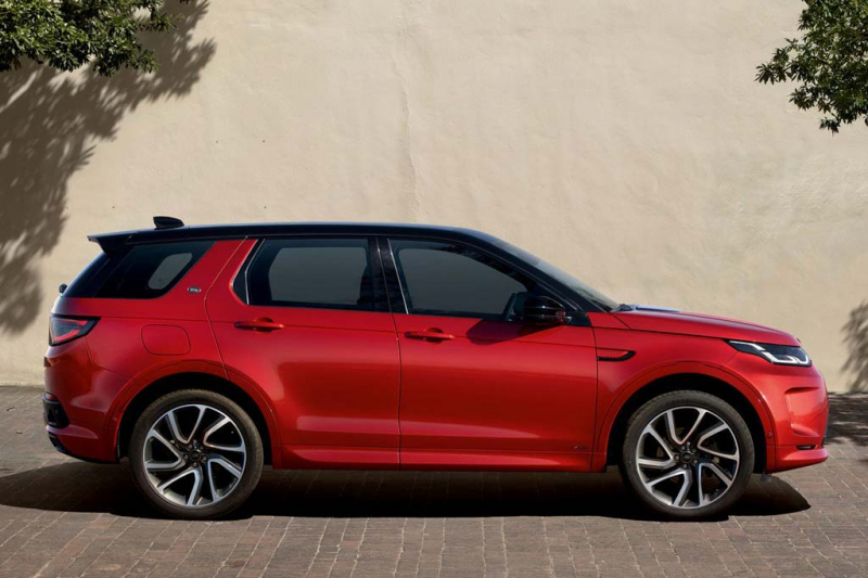 Land Rover Discovery Sport 2021: родственник Эвока