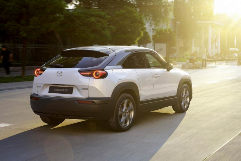 Mazda MX-30: первый электрокар японской марки
