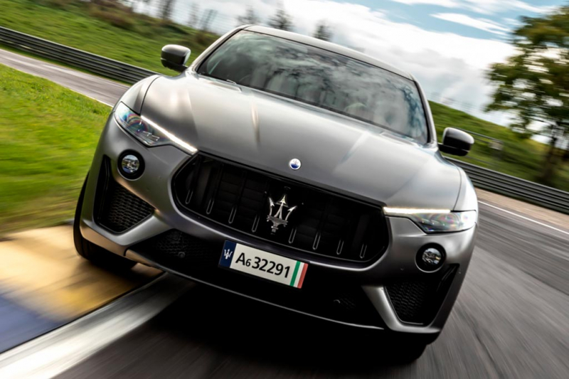 Самый мощный Maserati Levante Trofeo получил движок V8