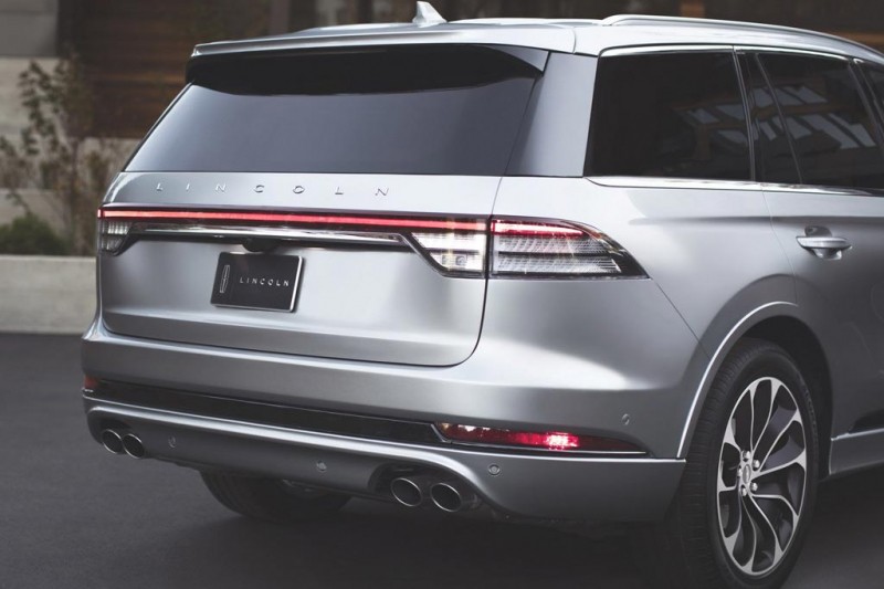 Новый Lincoln Aviator 2019: премиум по-американски