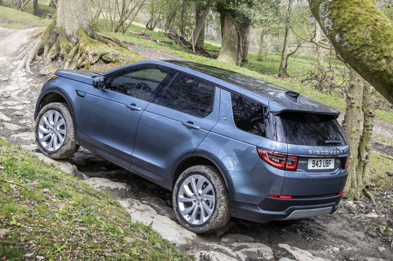 Land Rover Discovery Sport 2021: родственник Эвока