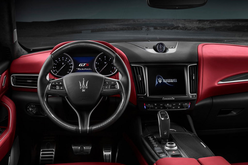 Maserati Levante GTS: модификация кроссовера с движком на 530 л.с.