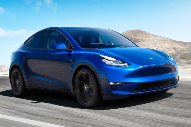 Tesla Model Y: компактный электрический кроссовер